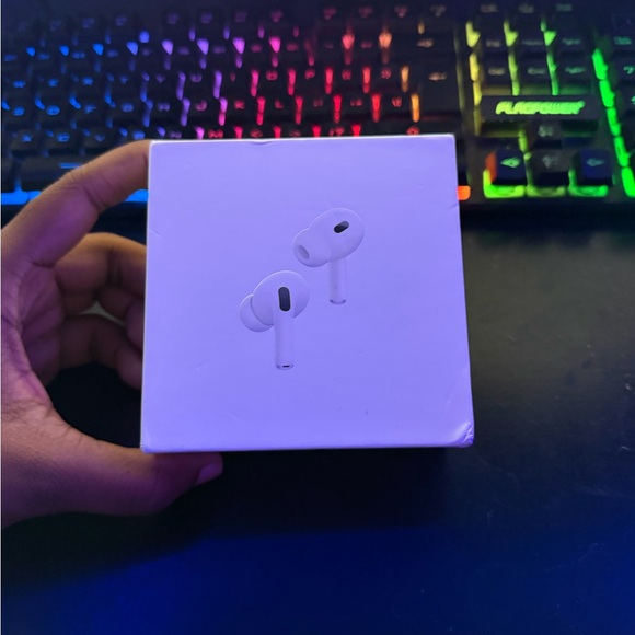 Apple AirPods Pro with Charging Case